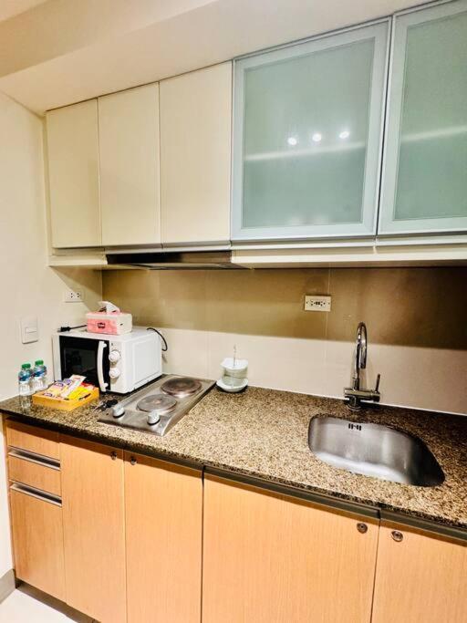 One Uptown Residences Bgc Taguig Exterior foto